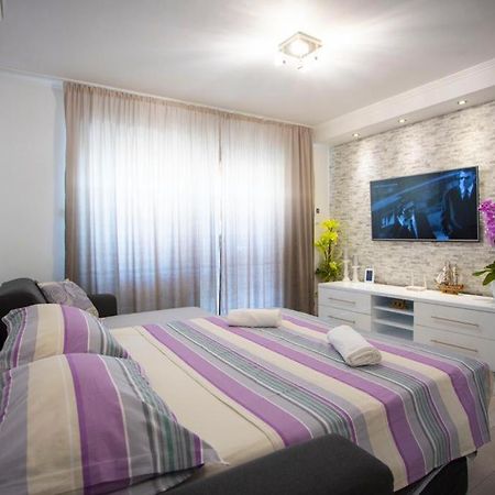 Apartment San Marino Макарська Екстер'єр фото